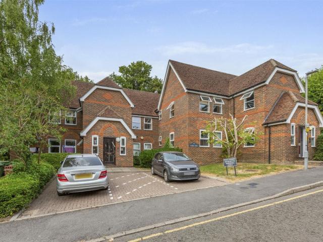 Flat for rent in Hughenden Valley, High Wycombe