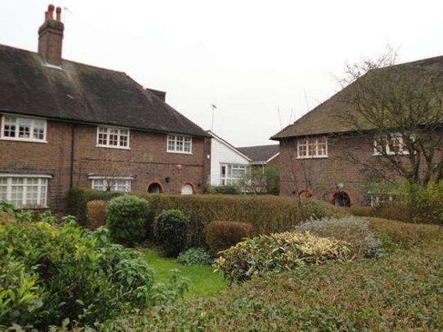 Flat for rent in Collier Row, Greater London