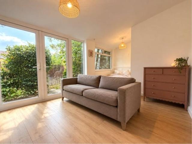 Flat for rent in Old Town, Swindon