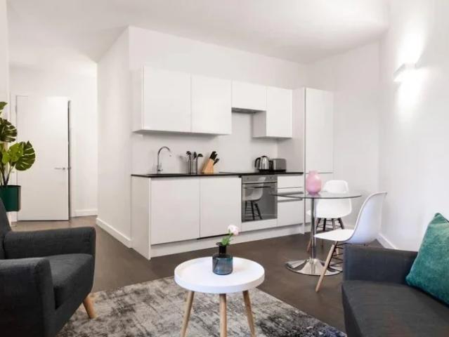 Flat for rent in St Albans, Five Acres