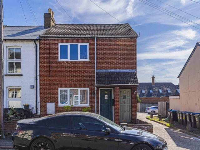 Flat for rent in Pouchen End, Hertfordshire