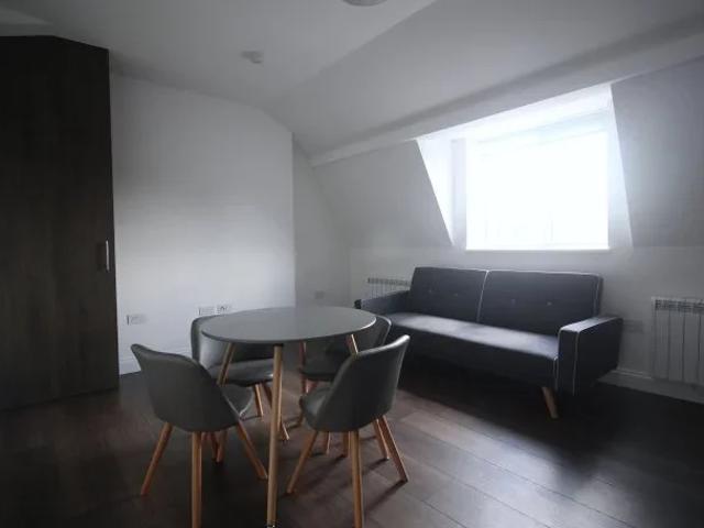 Flat for rent in Putney, Greater London