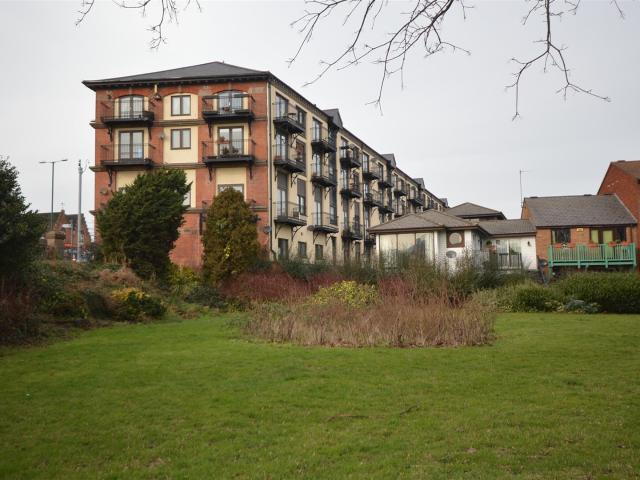 Flat for rent in The Meadows, City of Nottingham