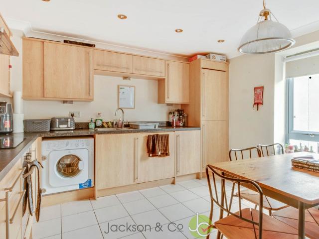 Flat for rent in Hythe, Fordham Heath