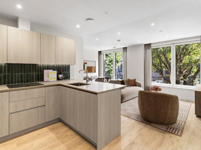 Flat for rent in Lyons, Greater London