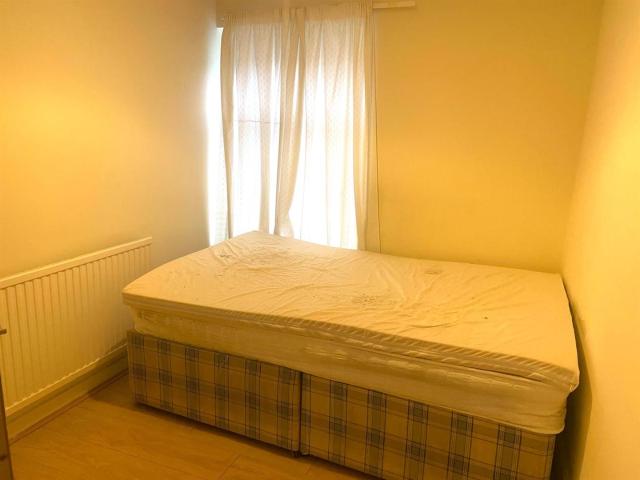 Flat for rent in Hawthorn, Pontypridd