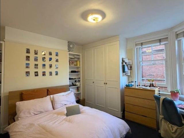 Flat for rent in London Borough of Hammersmith and Fulham, Greater London