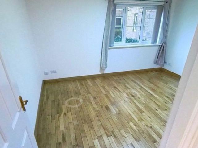 Flat for rent in Eliburn, Dedridge