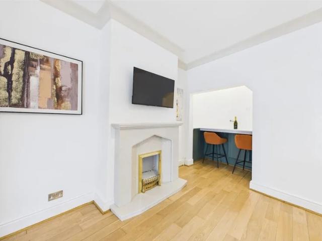 House for rent in Golden Valley, Gloucestershire