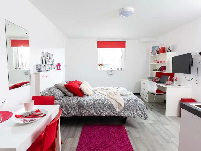 Flat for rent in Spon End, West Midlands