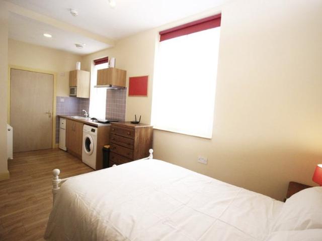 Flat for rent in Spon End, Coventry