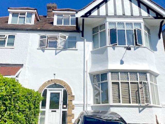 Flat for rent in Hendon Central, Greater London