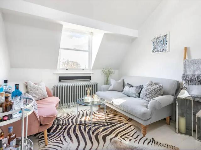 Flat for rent in London Borough of Lewisham, Greater London
