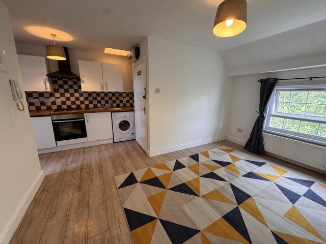Flat for rent in Nunhead, Greater London