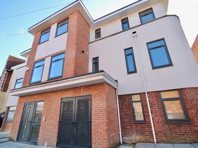 Flat for rent in Buckland, City Of Portsmouth