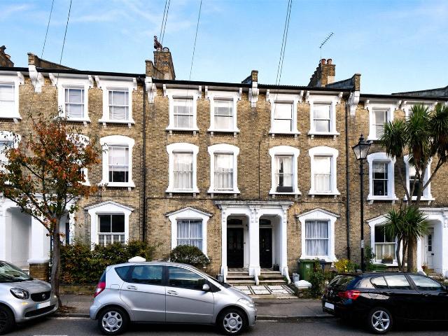 Flat for rent in London Borough of Lewisham, Blackheath