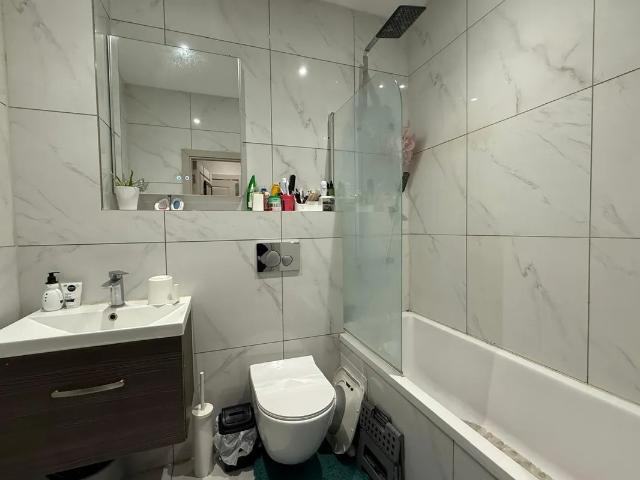 Flat for rent in Stoke Mandeville, Buckinghamshire