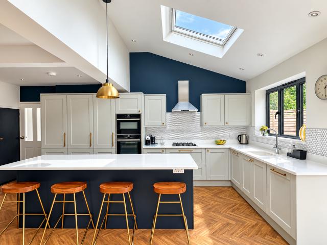 Apartment for rent in Thames Ditton, Elmbridge
