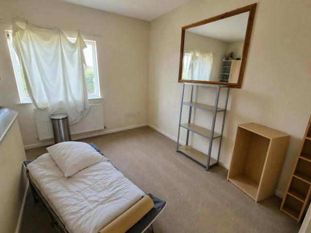 Flat for rent in Frogmore, Five Acres