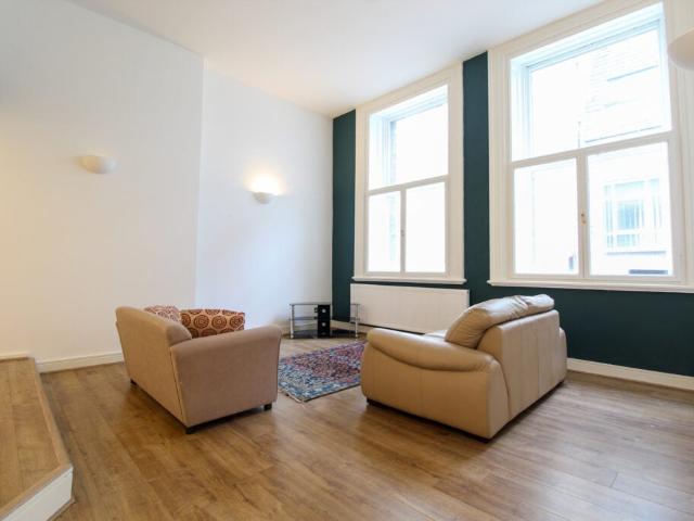 Flat for rent in City Centre, Calderstones