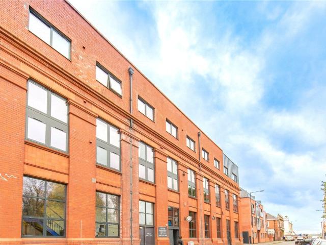 Flat for rent in Spike Island, Feckenham