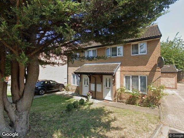 Flat for rent in London Borough of Hillingdon, Greater London