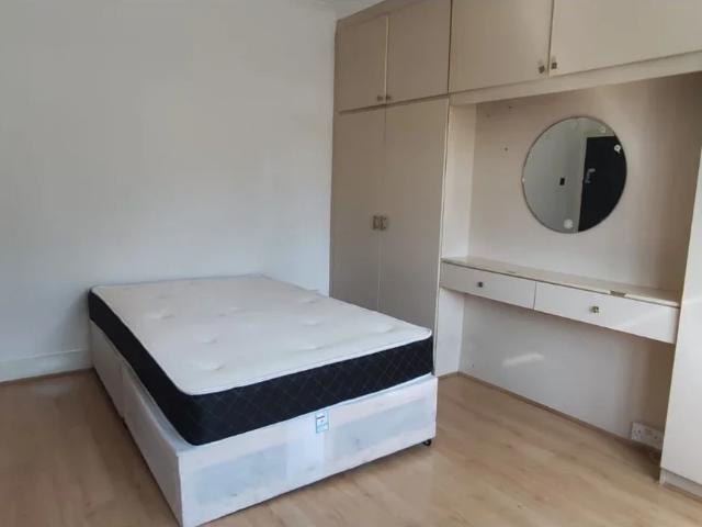 Flat for rent in London Borough of Brent, Greater London