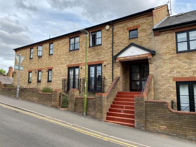 Flat for rent in Ashlyns Estate, Dacorum
