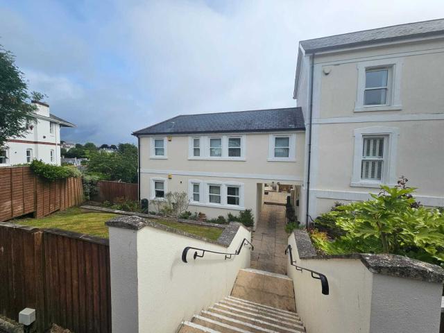 Flat for rent in Livermead