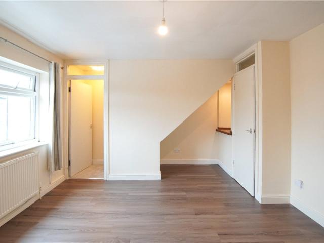 Flat for rent in Windmill Hill, Bristol