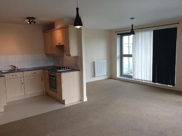 Flat for rent in Maidenhall, Key Street