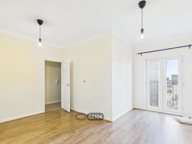 Flat for rent in Brightlingsea, Dale Hill