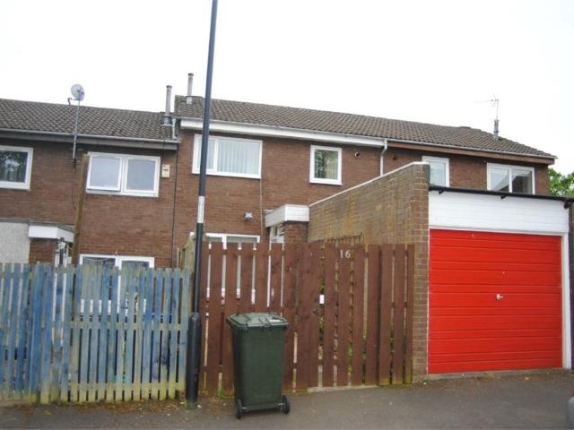 Flat for rent in Woolsington, Tyne And Wear