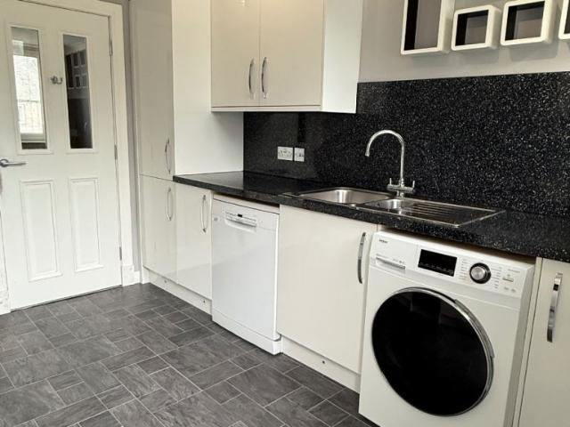 Flat for rent in Redmoss, Ballindoch