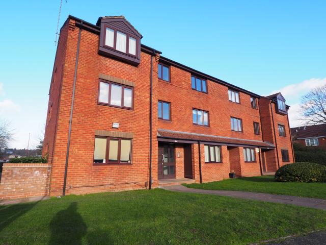 Flat for rent in Rednal, West Midlands