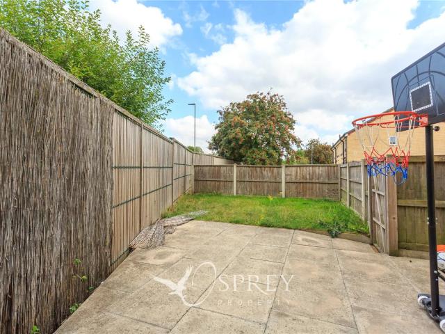 Flat for rent in Richmond Hill, West Yorkshire