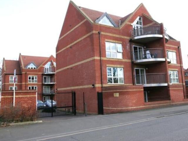 Flat for rent in Rose Hill, Derby