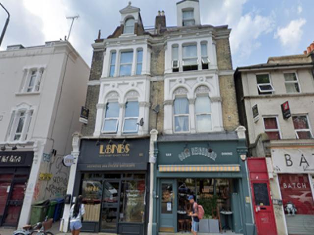 Flat for rent in Bellenden, Greater London