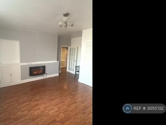 Flat for rent in Loanhead, Renfrew