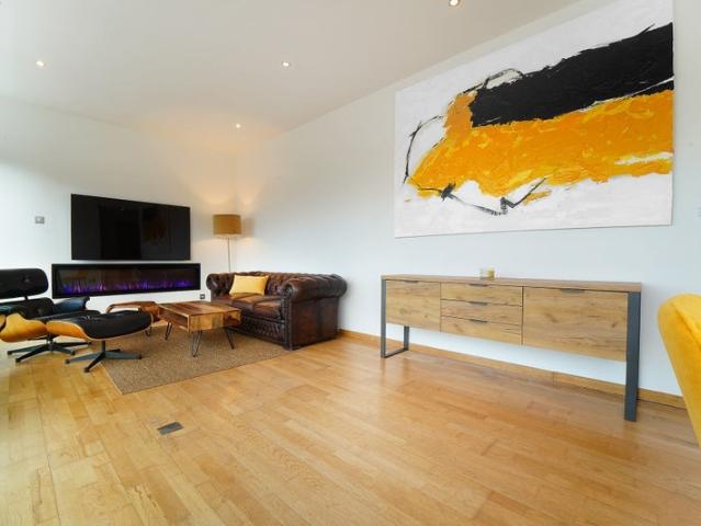 Flat for rent in Garnethill, Scotland