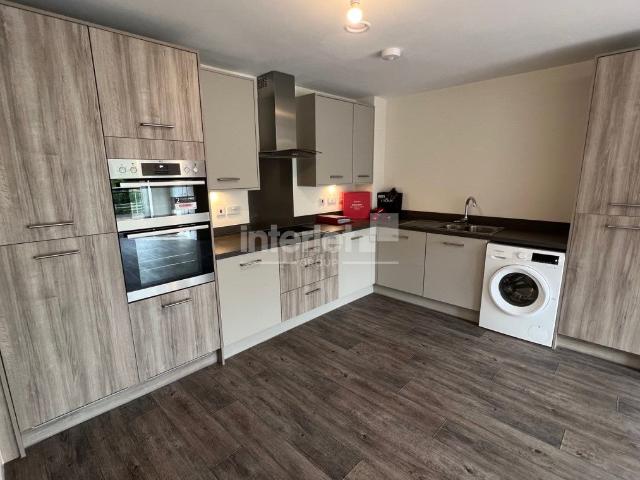 Flat for rent in Pentrebane, Cardiff