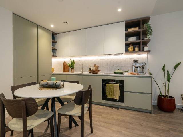 Flat for rent in Brent Cross, Greater London