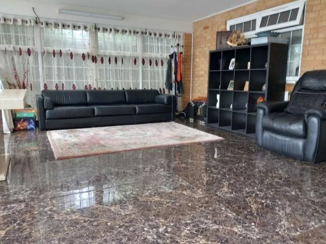 Flat for rent in Iver, Richings Park