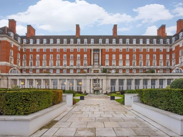 Flat for rent in Petersham, Greater London