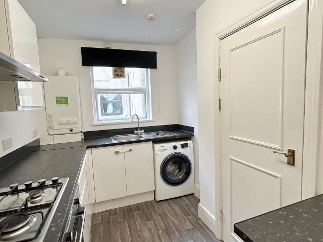 Flat for rent in Plasnewydd, Cardiff