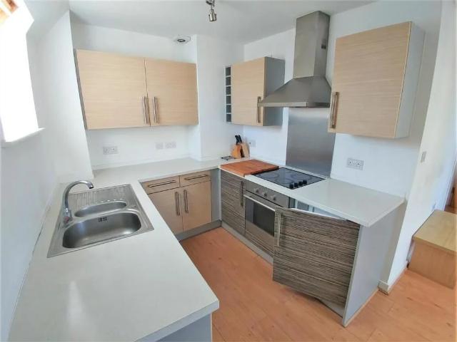 Flat for rent in Islington, Calderstones
