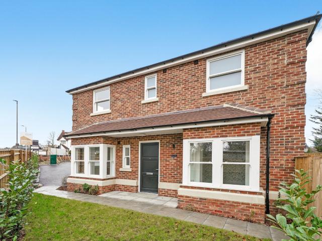 Flat for rent in Avery Hill, Greater London