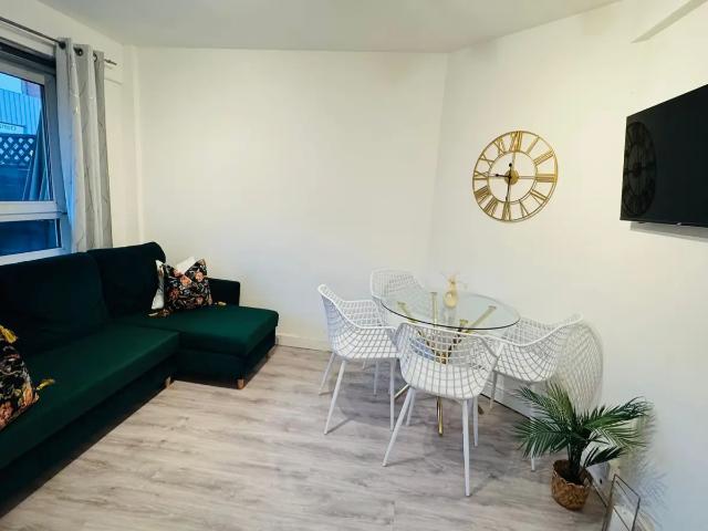 Flat for rent in Rotherhithe, Greater London