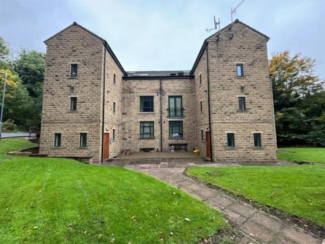 Flat for rent in Exley, Calderdale