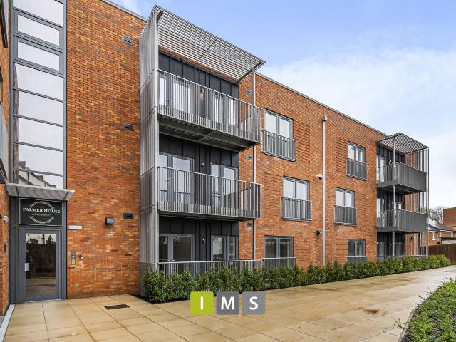 Flat for rent in Graven Hill, Cherwell